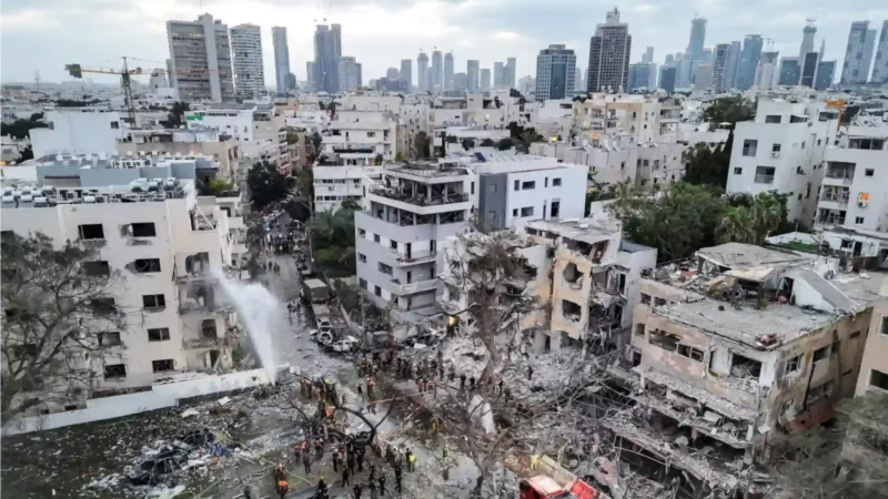 ഇറാനെതിരായ ആക്രമണ പദ്ധതിക്ക് ട്രംപ് അംഗീകാരം നൽകി; ആണവ പദ്ധതിയിൽ നിന്ന് പിന്നോട്ട് പോകില്ലെന്ന് ഖമേനി