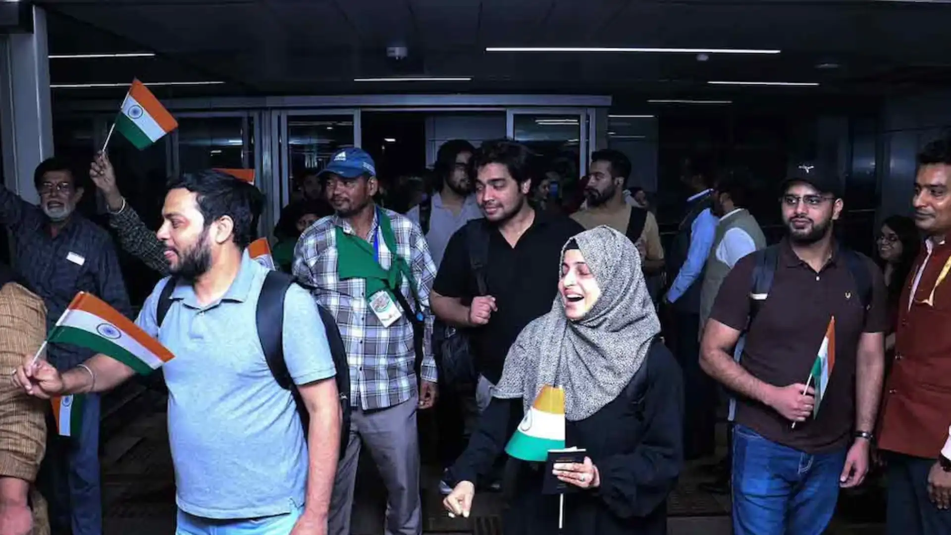 ഇറാൻ-ഇസ്രായേൽ സംഘർഷം; മലയാളികൾ ഗൾഫ് വിമാനത്താവളങ്ങളിൽ കുടുങ്ങി