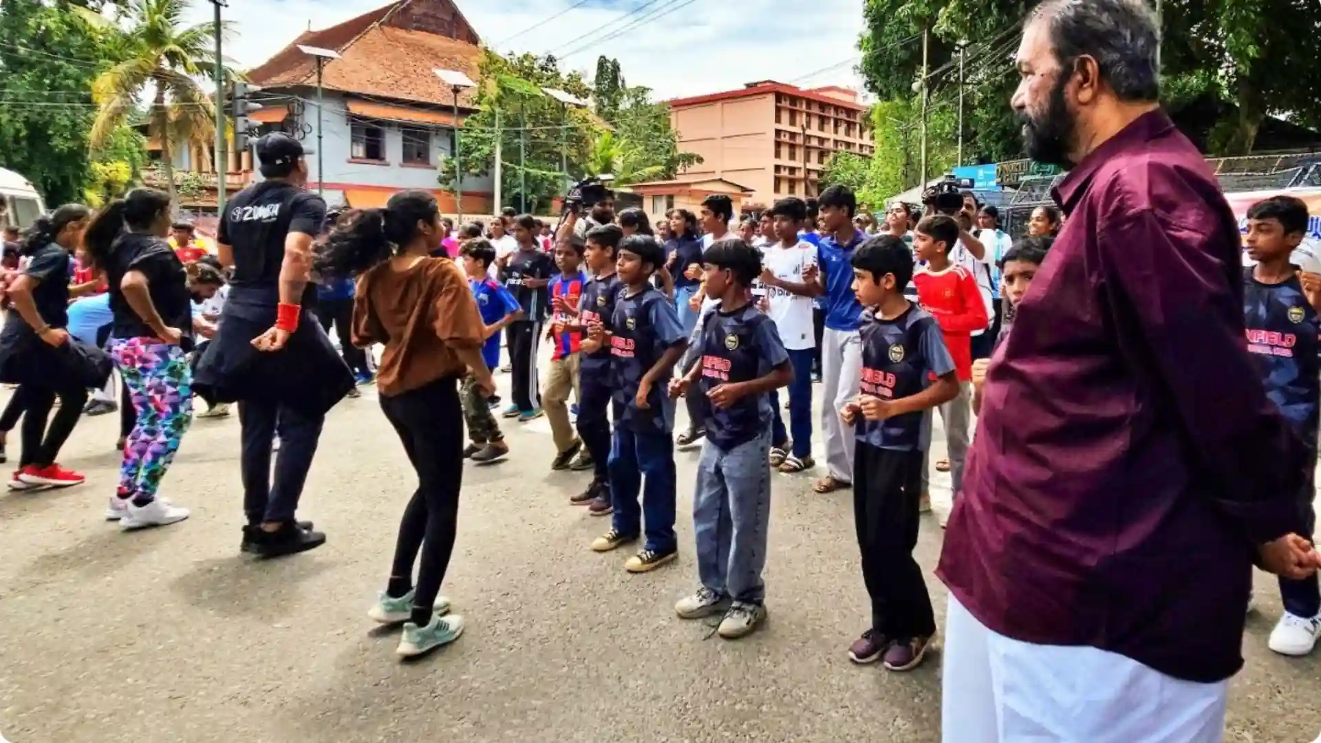 സ്കൂളുകളിലെ സൂംബ നൃത്തം; ഒരു വിഭാഗം ആളുകൾ മനഃപൂർവ്വം പ്രശ്നങ്ങൾ സൃഷ്ടിക്കുന്നുണ്ടെന്ന് വിദ്യാഭ്യാസ മന്ത്രി