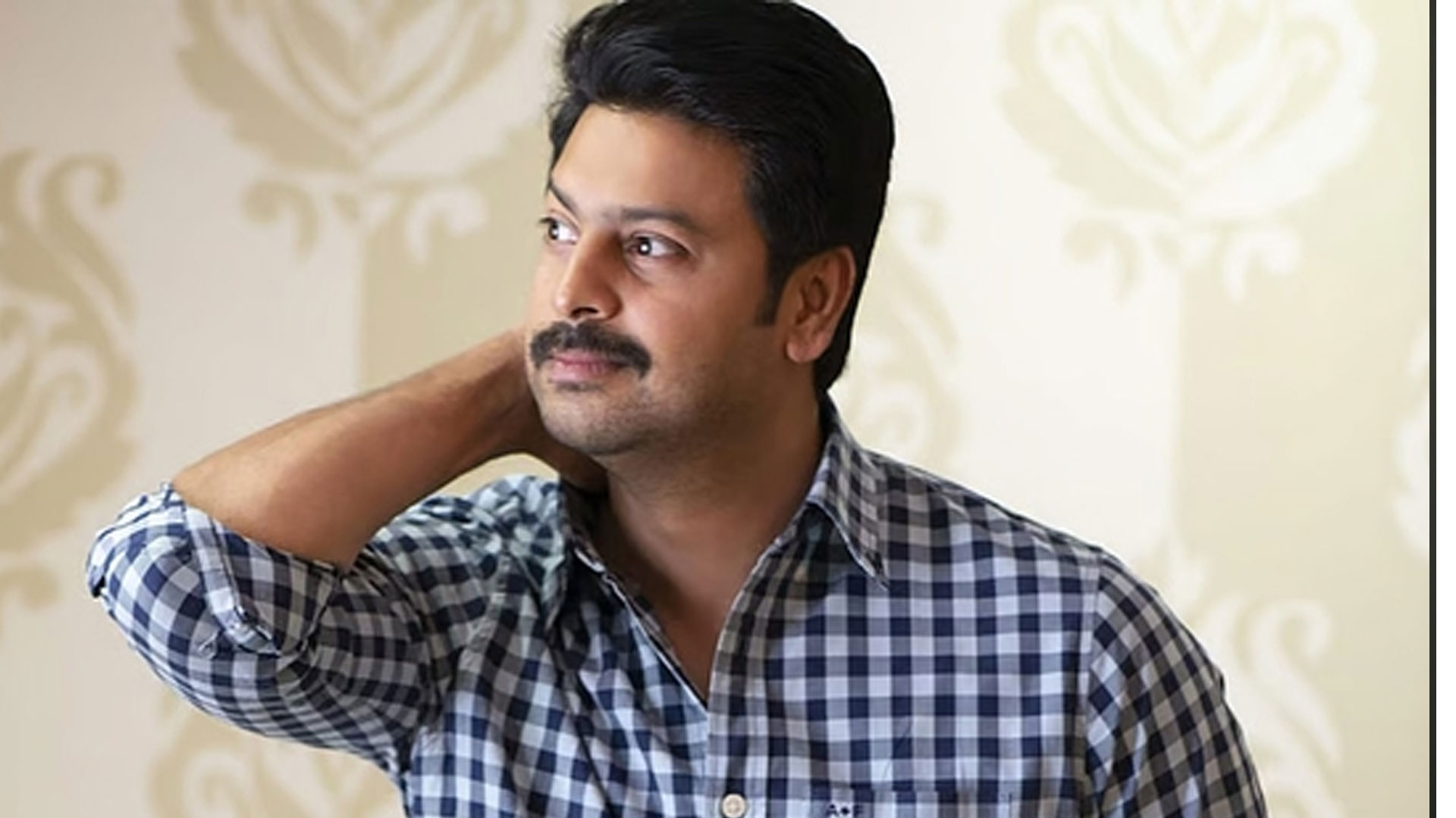 നടന്‍ ശ്രീകാന്ത് കുടുങ്ങിയത് രക്ത പരിശോധനയില്‍,എഴ് ലക്ഷത്തിന്റെ കൊക്കെയ്ന്‍ വാങ്ങി;കൂടുതല്‍ താരങ്ങള്‍ നിരീക്ഷണത്തില്‍