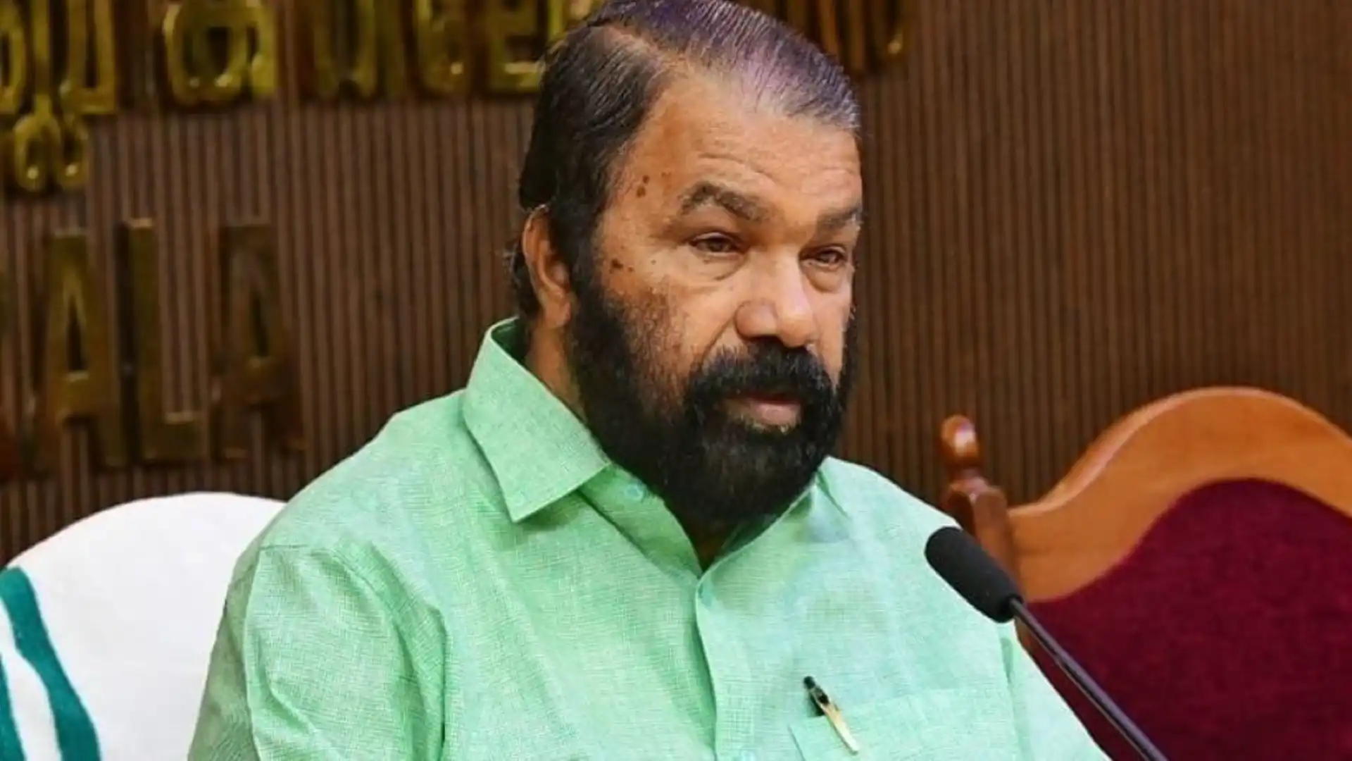 സ്കൂൾ കുട്ടികളെ സംരക്ഷിക്കാൻ ഹെൽപ് ബോക്സുകൾ സ്ഥാപിക്കുമെന്ന് വിദ്യാഭ്യാസമന്ത്രി