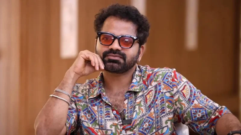 അങ്ങനെ വിനയ് കുമാർ വിനയ് ഫോർട്ടായി…