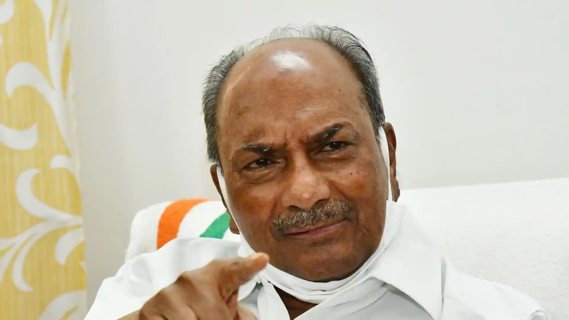 മുത്തങ്ങ വെടിവയ്പ്പിലും ശിവഗിരിയിലെ പോലീസ് നടപടിയിലും തന്നെ മാത്രം പഴിക്കുന്നു;എ.കെ. ആന്റണി