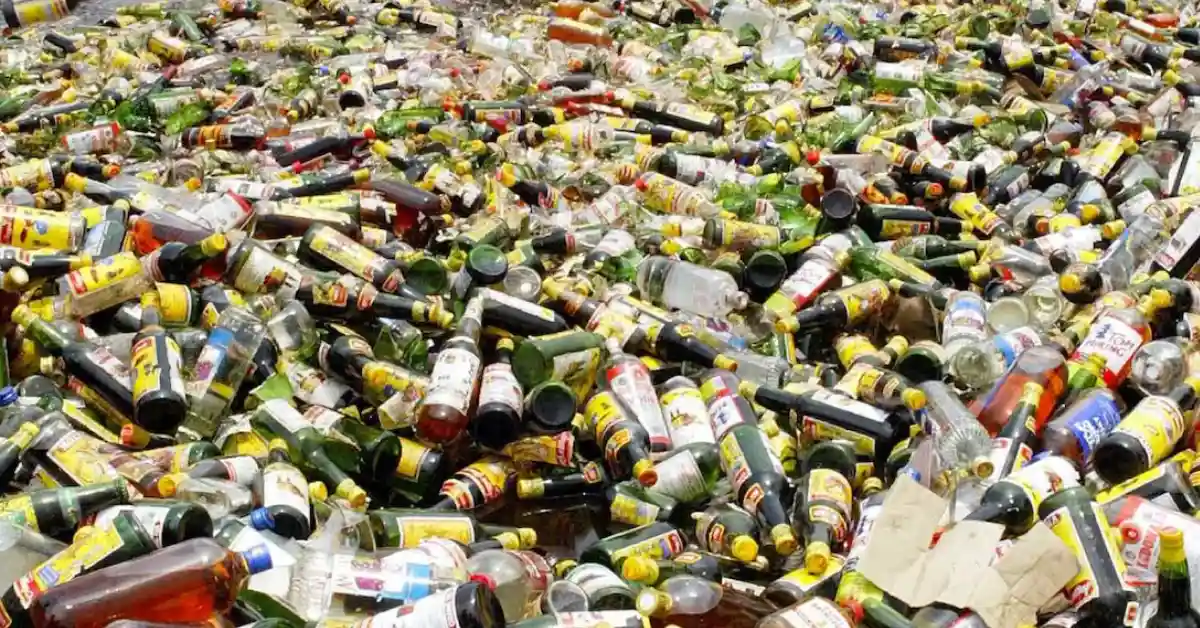 രണ്ടാഴ്ചയ്ക്കുള്ളിൽ 1.3 ലക്ഷത്തിലധികം പ്ലാസ്റ്റിക് മദ്യക്കുപ്പികൾ തിരിച്ചെത്തി