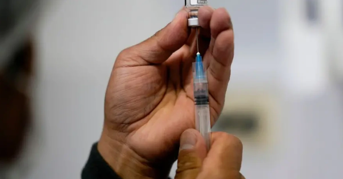 കോവിഡ്-19 വാക്സിനുകൾ കാൻസറിനെതിരെ പ്രവർത്തിക്കും; പുതിയ കണ്ടെത്തൽ