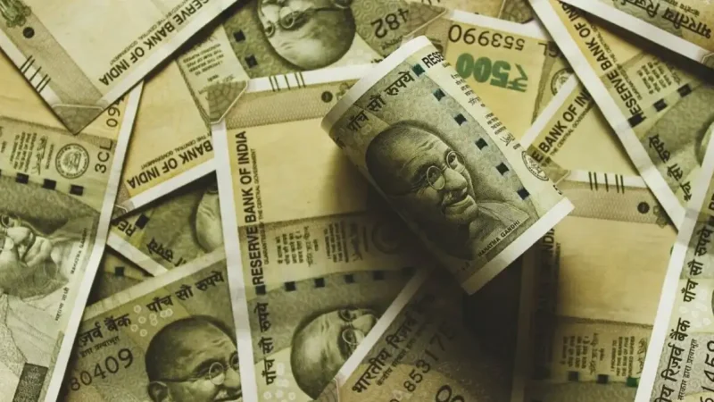 ക്ഷേമ പെൻഷൻ 1600 ൽ നിന്ന് 2000 ആയി വർദ്ധിപ്പിക്കും; ആശാ വർക്കർമാരുടെ ഓണറേറിയവും വർദ്ധിപ്പിച്ചു; തിരഞ്ഞെടുപ്പിന് മുന്നോടിയായി വലിയ പ്രഖ്യാപനങ്ങൾ