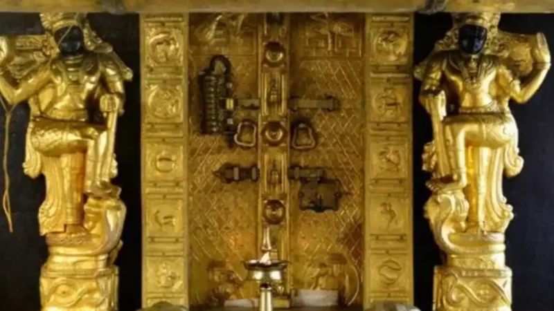 ശബരിമല സ്വർണ്ണ മോഷണക്കേസിൽ വിദേശ ബന്ധമുണ്ടെന്ന് സംശയം; കെ പി ശങ്കർ ദാസും എൻ വിജയകുമാറും ഉടൻ അറസ്റ്റിലാകും